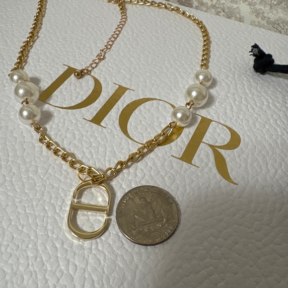 Dior Logo Charm - Picture 4 of 5